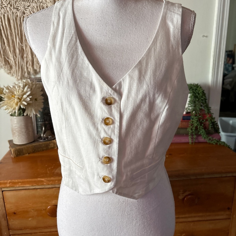 White linen blend vest